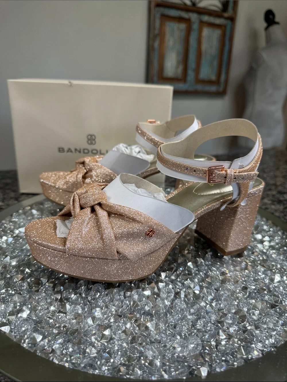 Bandolino Rose Gold Glitter Knotted Platform heels NEW 7